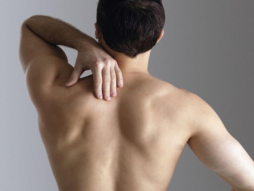 dolor debajo del omóplato izquierdo desde la espalda desde la espalda foto 5